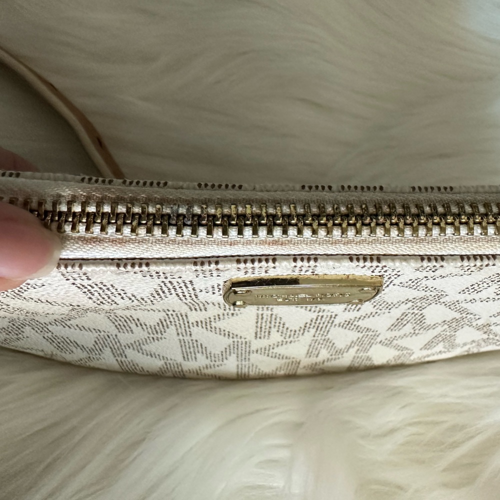 Michael Kors White and Tan Belt Bag - Picture 8 of 12